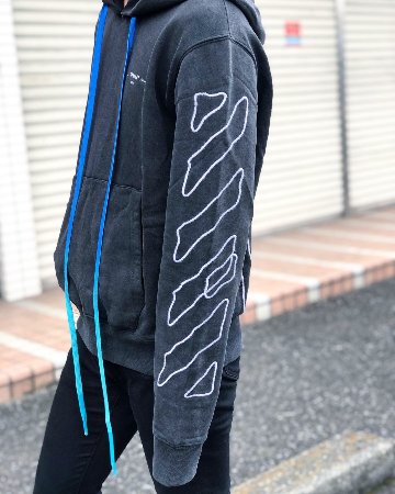 Off-White オフホワイト ABSTRACT ARROWS HOODIE グレー パーカー画像