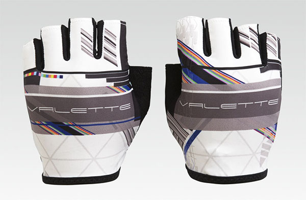  PRISM（プリズム） グローブの画像