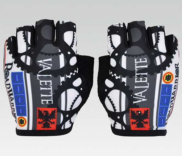  ROAD WARRIOR（ロードウォーリア） グローブの画像