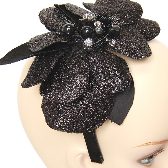Black Shiny Flowersの画像