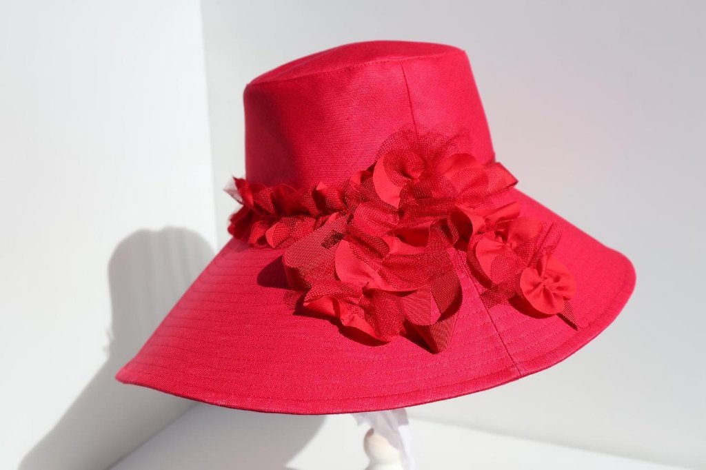 Capeline Redの画像