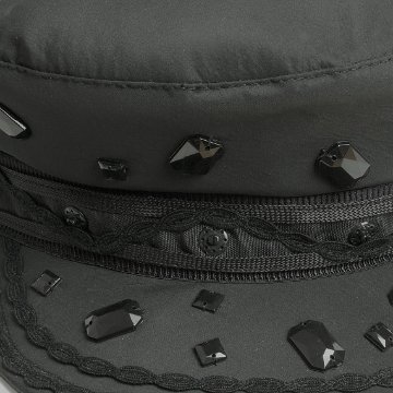 Black Jewelの画像