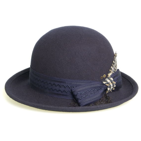 Blitish Bowlerの画像