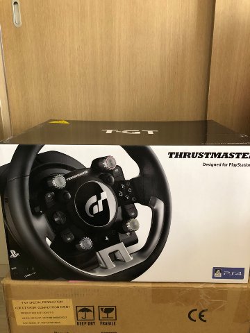 【中古美品】Thrustmaster T-GT Force Feedback Racing Wheel for PlayStation4 の画像