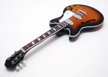 Musical Story Artist motif 1/6 15cm ミニチュア ギター 楽器 ビートルズ ジョン レノン カジノ画像