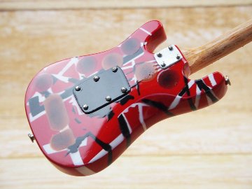 Musical Story Artist motif 1/6 15cm ミニチュア ギター 楽器 ヴァン ヘイレン EVH ストラトキャスターの画像