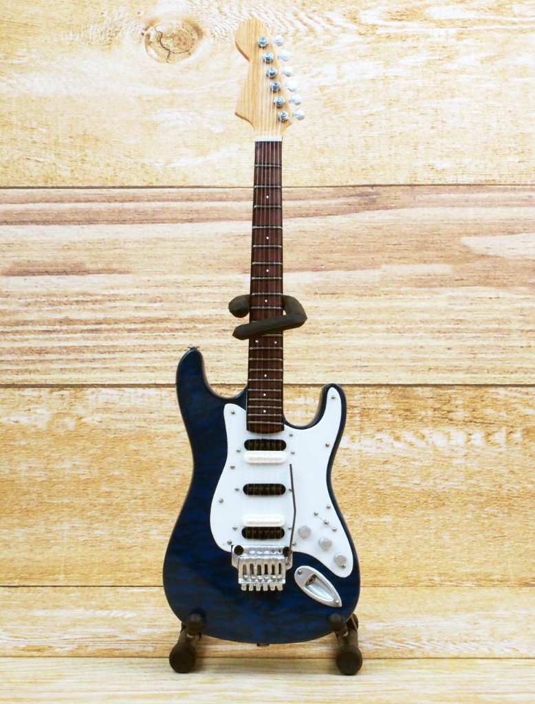 Fender 1/3 スケール ミニチュアギター「ストラトキャスター ...