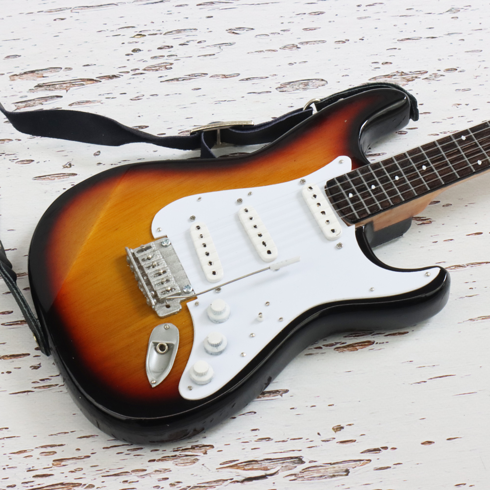 Musical Story 1/3 スケール ミニチュア ギター ストラトタイプ サンバースト (ストラップ付属）の画像