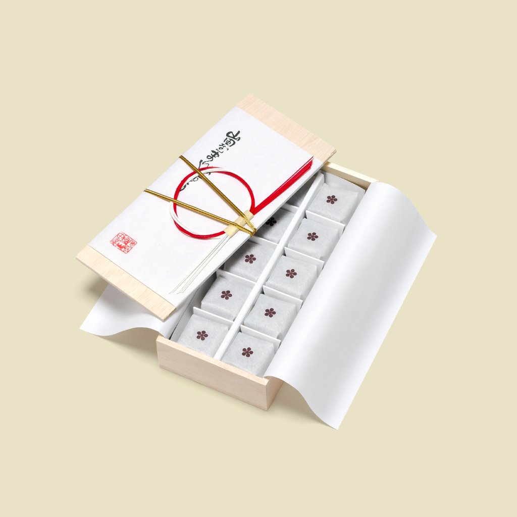 (賞味期限：製造後7日)山田屋まんじゅう　木箱10個入の画像