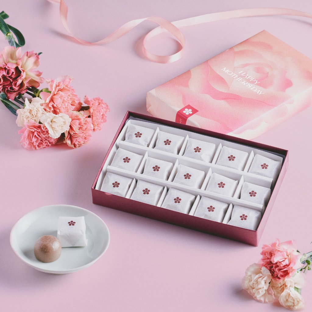 (母の日ギフト4/24発送開始)山田屋まんじゅう　化粧箱15個入　密封包装の画像