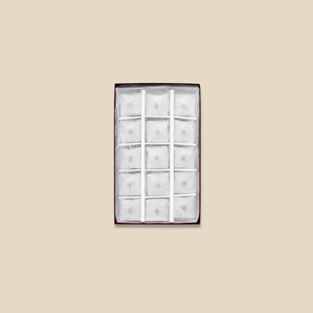 (賞味期限45日)山田屋まんじゅう　慶事用　化粧箱15個入　密封包装の画像