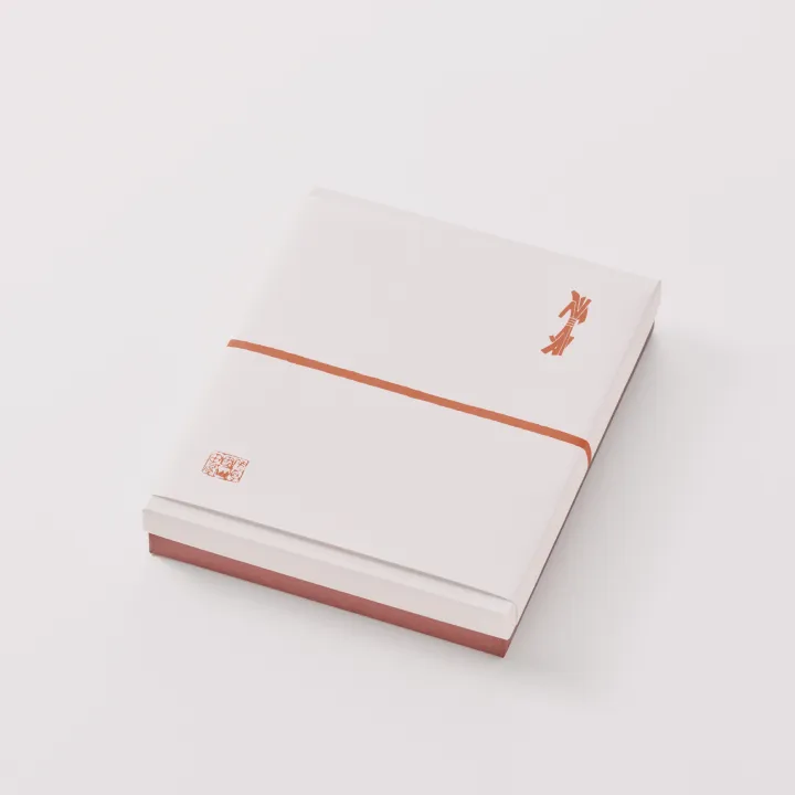 お渡しにも最適な、こだわりの貼り箱。